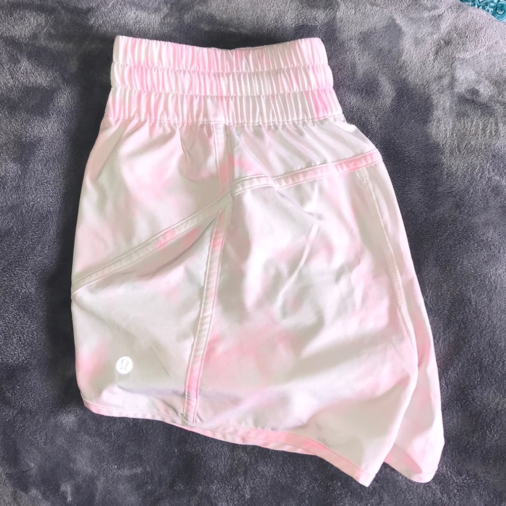 Lululemon Tracker Short V